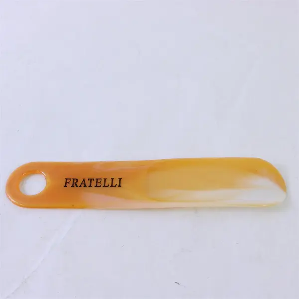 Lot of 4 Shoehorns Fratelli Ilikai Waikiki Metal & Plastic