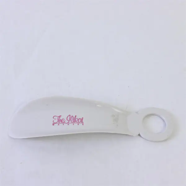 Lot of 4 Shoehorns Fratelli Ilikai Waikiki Metal & Plastic