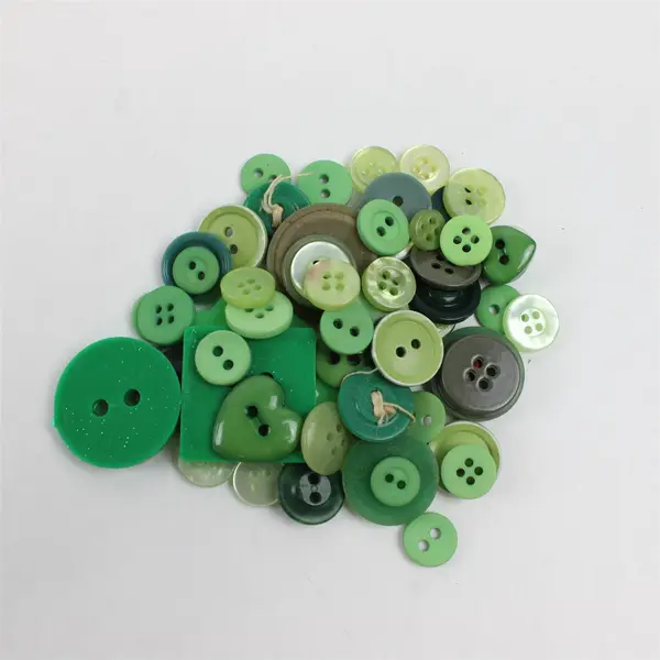Lot of Green Buttons Assorted Sizes Shapes Sewing Craft DIY