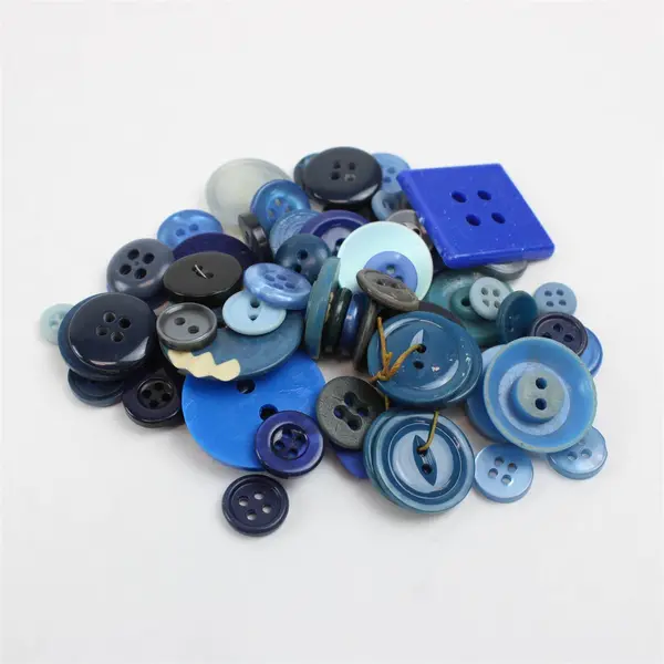 Lot of Assorted Blue Buttons Sewing Crafting Repair Pre-Owned