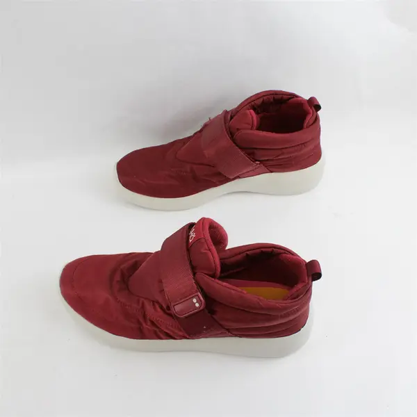 Ryka Red Ascend Puff Fleece Lined Water Repellent Fashion Sneakers Womens Sz 9M