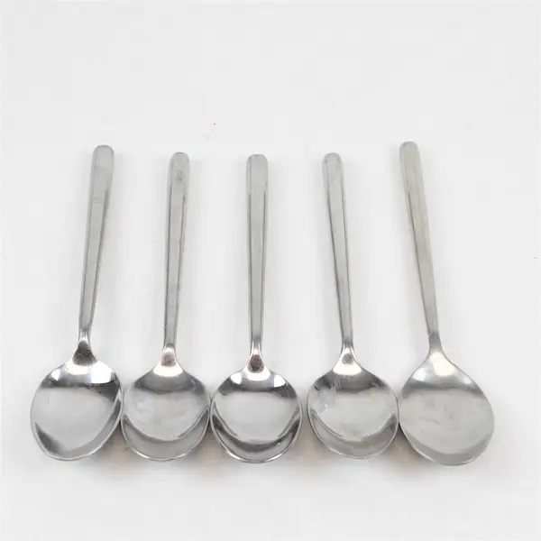 Mixed Lot of 5 Stainless Place Spoons, Unmarked and Hampton Silversmiths HSV10