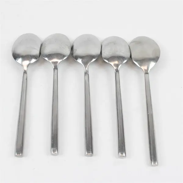 Mixed Lot of 5 Stainless Place Spoons, Unmarked and Hampton Silversmiths HSV10
