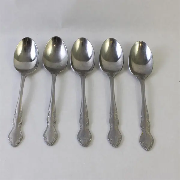 Lot of 5 Retroneu Jenna Place Oval Spoons Flatware