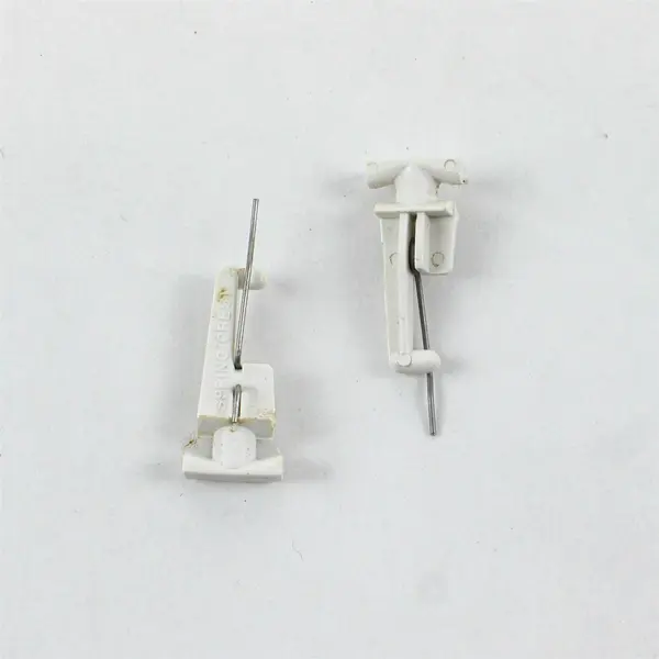 2pc Spring Crest Looper Spreaders Sewing Machine Parts Singer Consew 550547