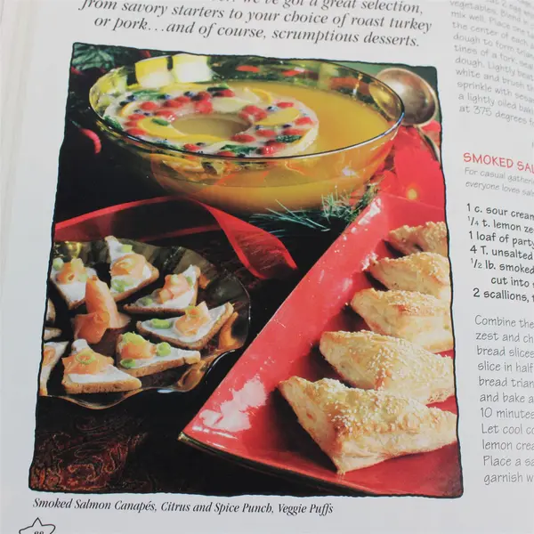 Christmas Book 5 Holiday Recipes Cheery Gifts and Ideas for Flurries of Fun