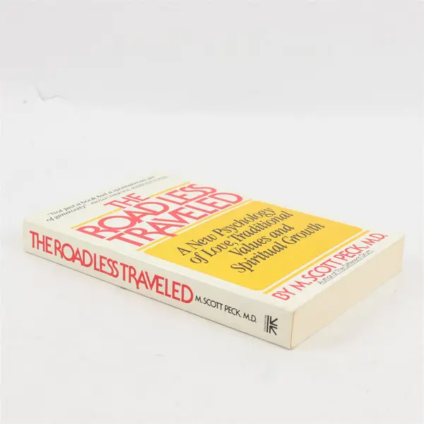 The Road Less Traveled by M. Scott Peck M.D. 1980 Touchstone Paperback Book