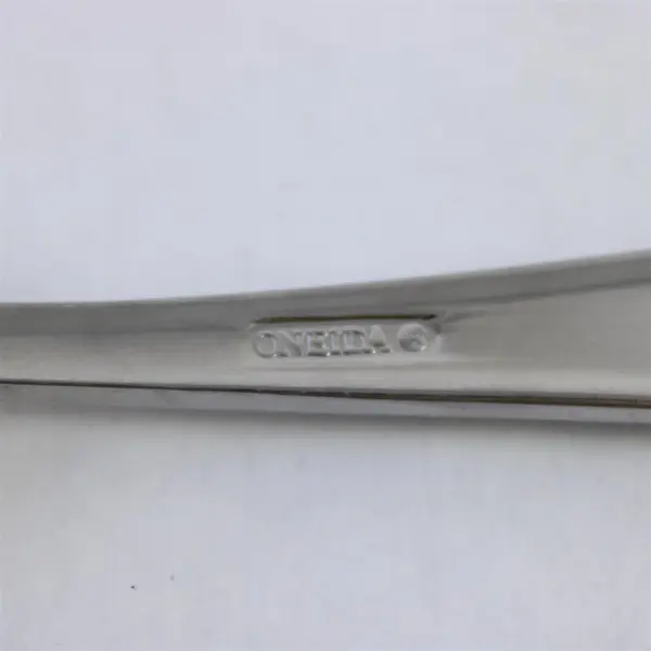 Oneida Splice Stainless Steel Oval Soup Spoon 7"