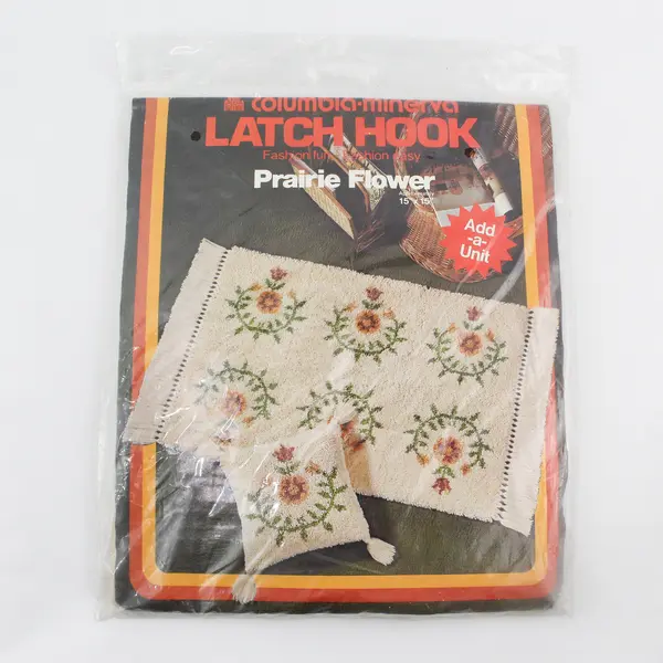 Columbia-Minerva Prairie Flower Add-a-Unit Latch Hook Kit 15" x 15"