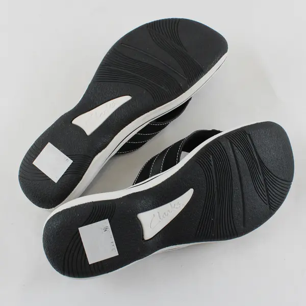 Clarks Cloudsteppers Women's Black White Floral Thong Flip Flops Sandals 9M