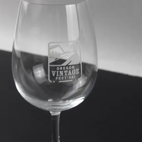 Lot Of 2 Oregon Vintage & Oakhurst Clear Glass Wine Glasses 7.5" & 8.25" Tall