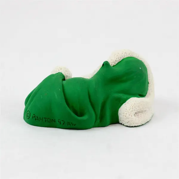 Panton International Krystonia Comphy #757 A Hat Makes a Warm Cover