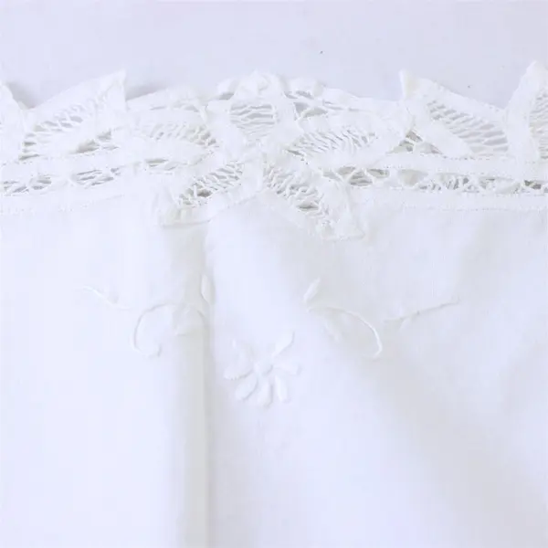 White Linen Table Runner 46.5x14 Intricate Lace Scalloped Edges