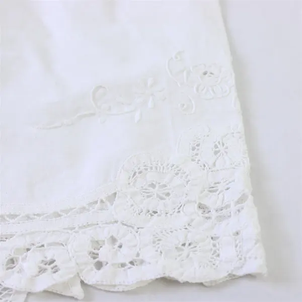 White Linen Table Runner 46.5x14 Intricate Lace Scalloped Edges