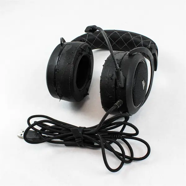 Corsair HS60 Pro Surround Wired Gaming Headset w/ Mic CA-9011213, Flawed