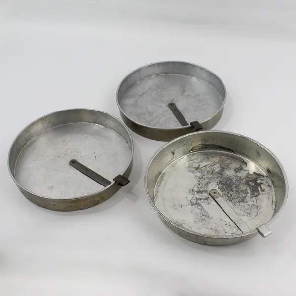 Lot of 3 Vintage 8in Aluminum Round Cake Pans w/ Metal Cutter Bars