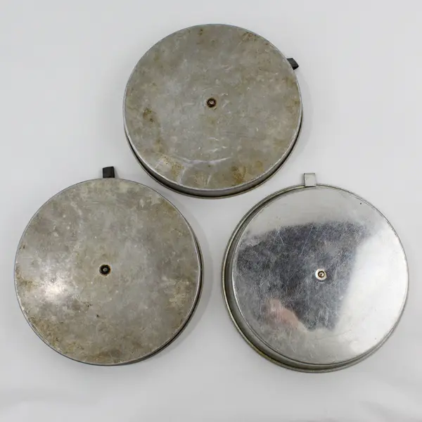 Lot of 3 Vintage 8in Aluminum Round Cake Pans w/ Metal Cutter Bars