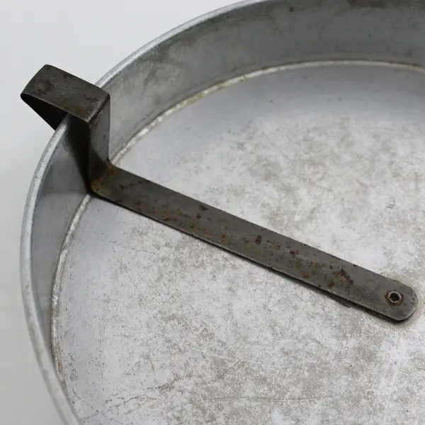 Lot of 3 Vintage 8in Aluminum Round Cake Pans w/ Metal Cutter Bars