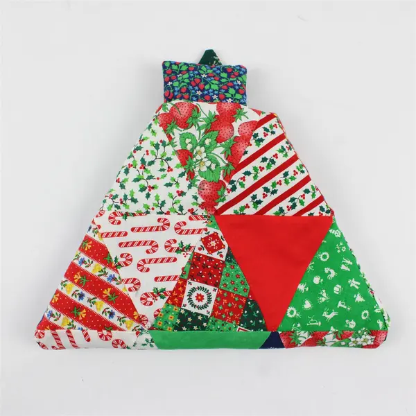Handmade Patchwork Christmas Tree Themed Kitchen Hot Pad 18"