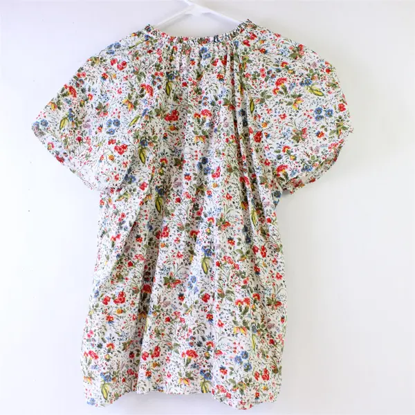 Style & CO Blouse Women's Size Medium White Floral Lightweight Neck Drawstring