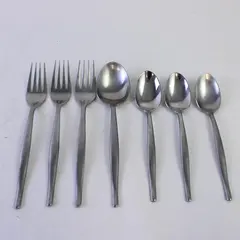 Lot of 7 Mixed Reed & Barton Sugarbush Stainless Flatware Forks Spoons