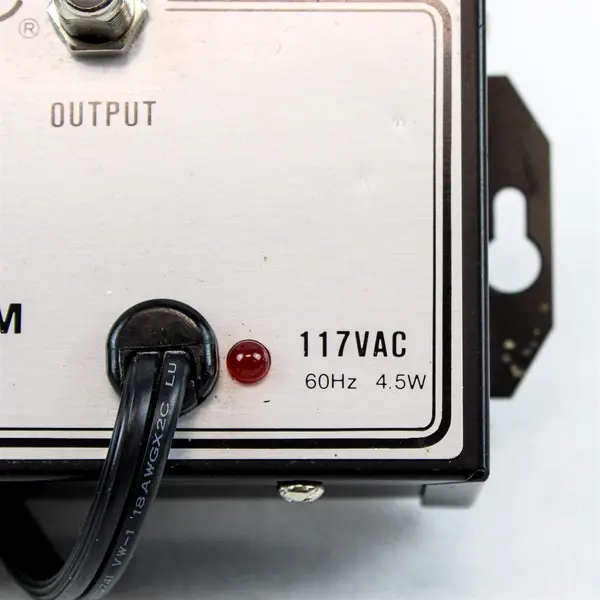 Tru-Spec TA-25 TV Antenna Amplifier UHF VHF FM