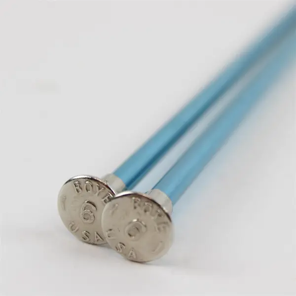 Aluminum Knitting Needles 2 Pairs Blue Sz 6 Boye-Marked Red Sz 8 Used