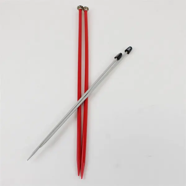 Lot of 4 Susan Bates Knitting Needles 2 Red Plastic 10.5 2 Gray 5