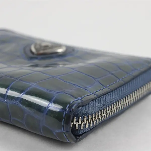 Brighton Wallet Bellissimo Heart Blue Crocodile-Embossed Leather Wallet