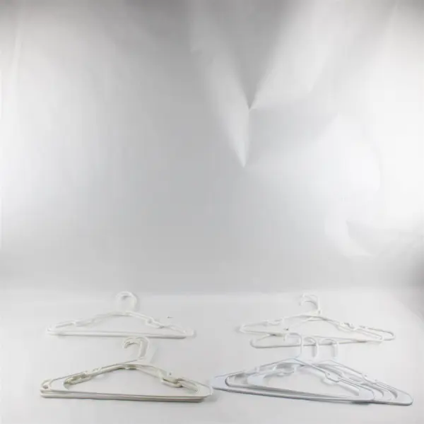 Lot of 10 White Plastic Clothes Hangers K30 Closet Storage