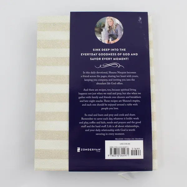 Savor: Living Abundantly Where You Are, As You Are By Shauna Niequist Hardcover
