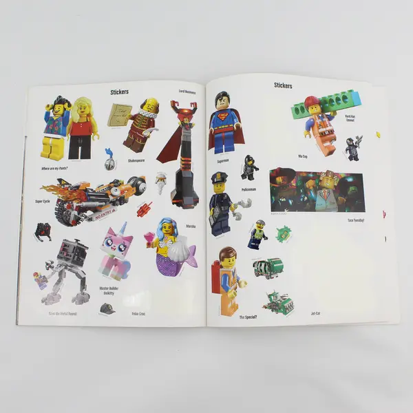 Ultimate Sticker Collection: The LEGO Movie