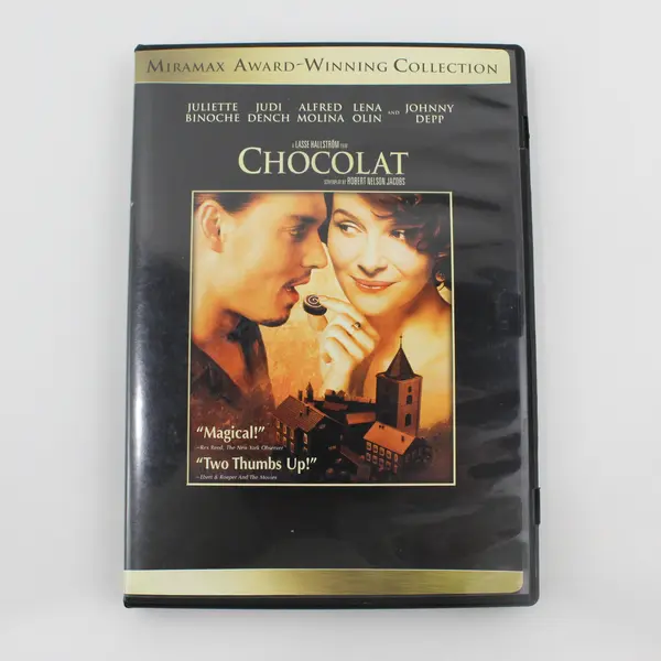 Chocolat DVD 2000 Johnny Depp, #021682 with special features 