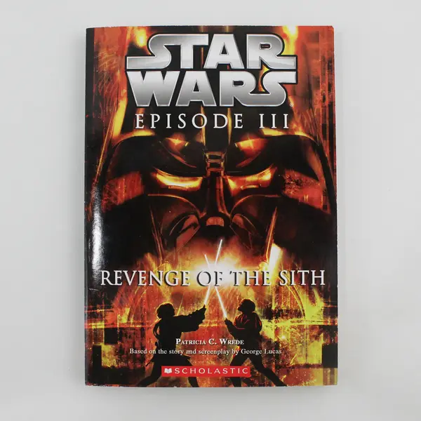 Lot of 2 Star Wars Scholastic Books Ep II Clones & III Sith Patricia C. Wrede