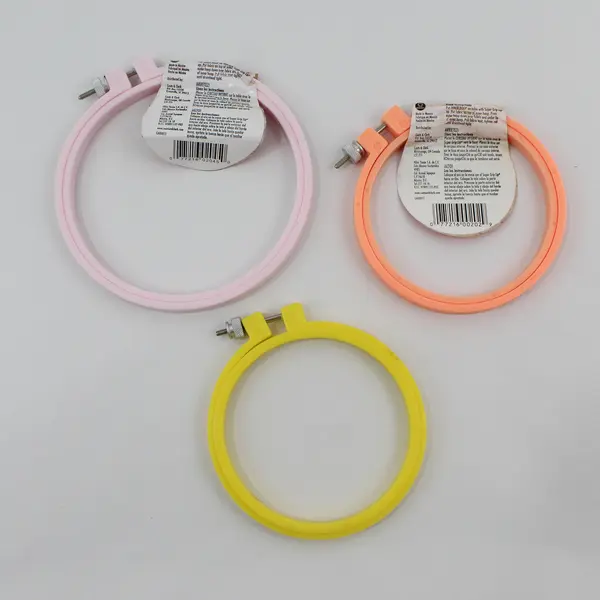 Lot of 3 Susan Bates Plastic Embroidery Hoops 4 in & 5 in Used