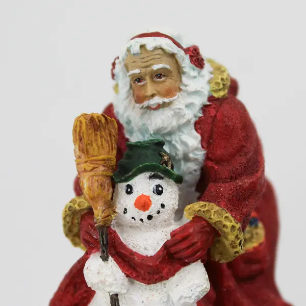 2005 Pipka Miniature Collection Santa & His Snow Friend Figurine 10063