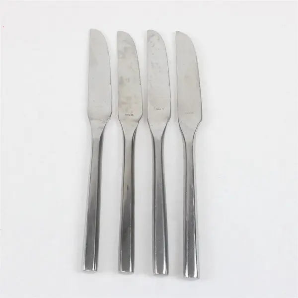 Lot of 4 Hampton Silversmiths Dinner Knives HSV10 Stainless Steel Flatware Set