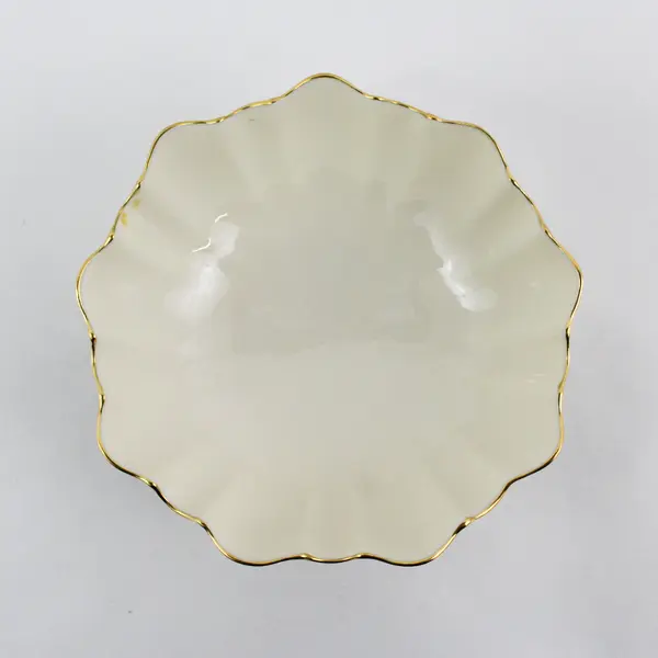 Lenox Symphony Scalloped Footed BonBon Dish/Bowl Cream with 24k Gold Trim 6"