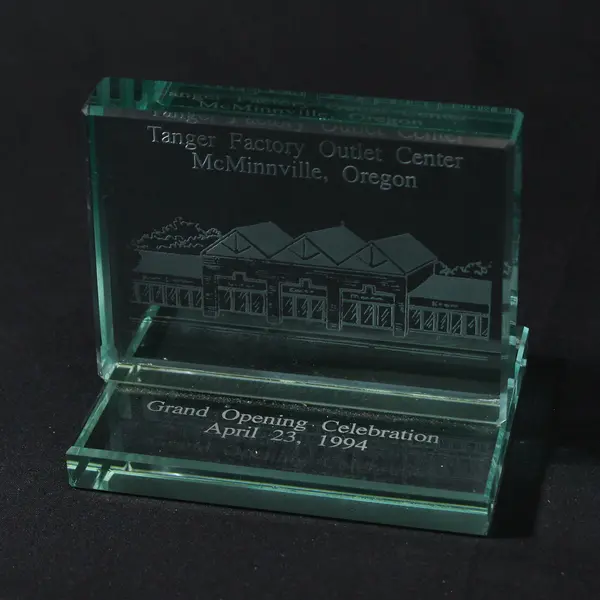 1994 Tanger Factory Outlet Center McMinnville Oregon Grand Opening Glass Plaque