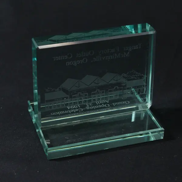 1994 Tanger Factory Outlet Center McMinnville Oregon Grand Opening Glass Plaque