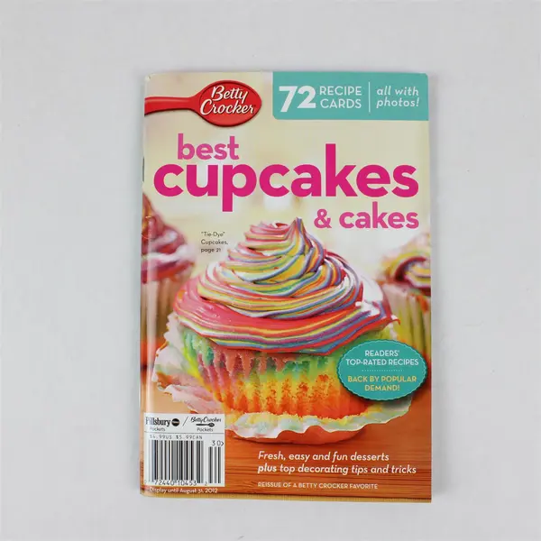 Betty Crocker Best Cupcakes & Cakes Magazine 2012 72 Recipe Cards Photos