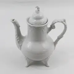 Vintage White Ceramic 4 footed Teapot And Lid Made In Japan
