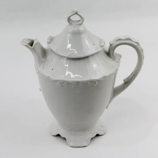 Vintage White Ceramic Footed Teapot And Lid 9"
