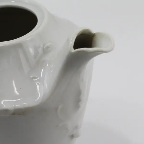 Vintage White Ceramic Footed Teapot And Lid 9"