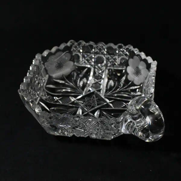 Vtg EAPG Pentagon Shaped Nappy Etched Flower Embossed Leaf Panels Scalloped Rim