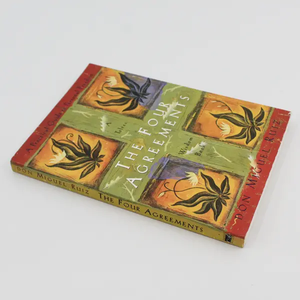 VTG The Four Agreements A Toltec Wisdom Book by Don Miguel Ruiz 1997 PB Good
