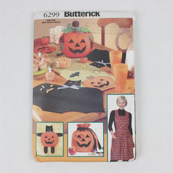 1999 Butterick Halloween Decor Sewing Pattern 6299 UNCUT