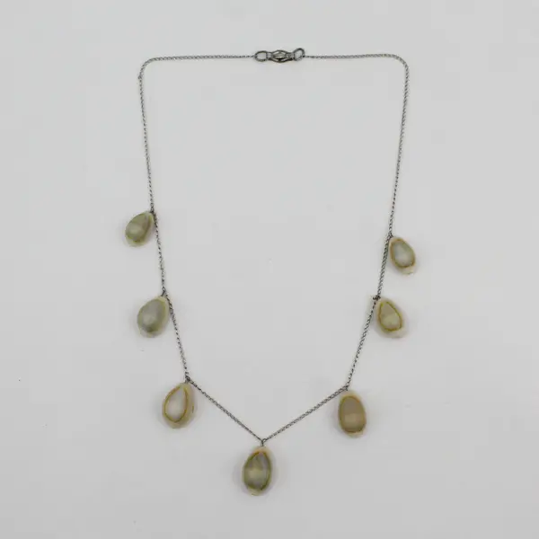 Pre-Owned Cowrie Shell Necklace Natural Seashell Charm Pendant