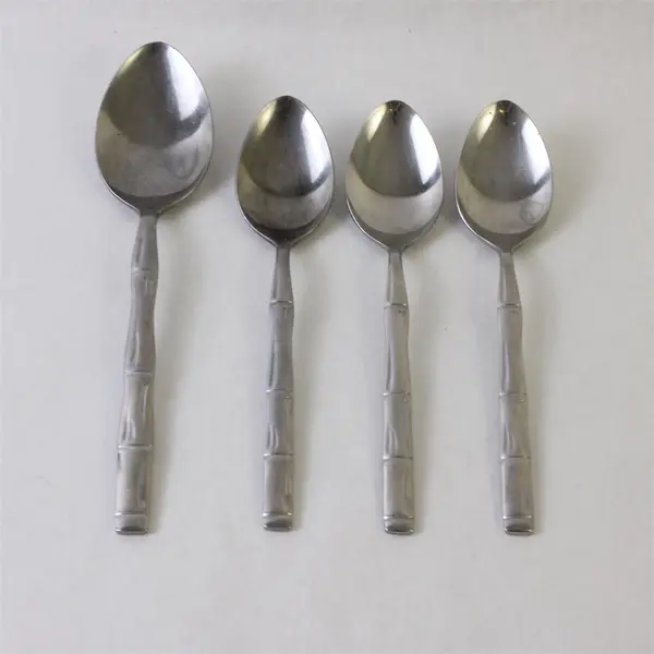 Lot of 4 Reed & Barton Regal Bamboo Stainless Flatware 3 Teaspoons 1 Place Spoon