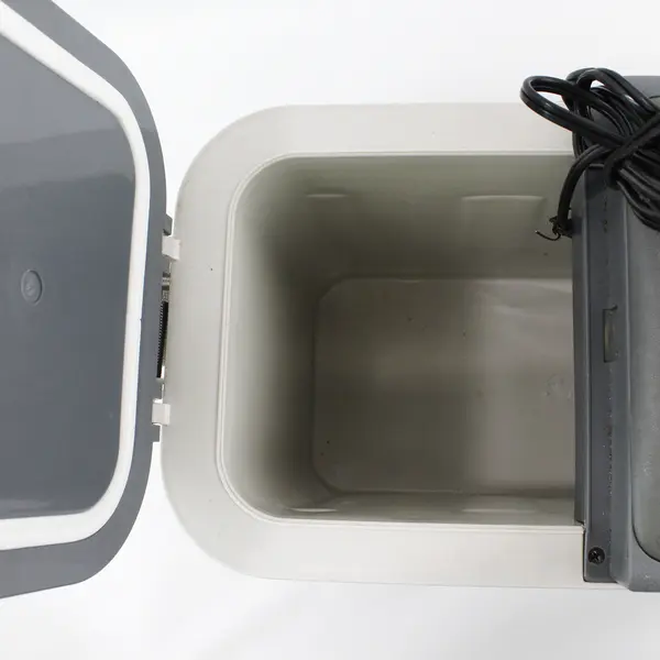 Vector Thermoelectric Travel Cooler And Warmer Model VEC223